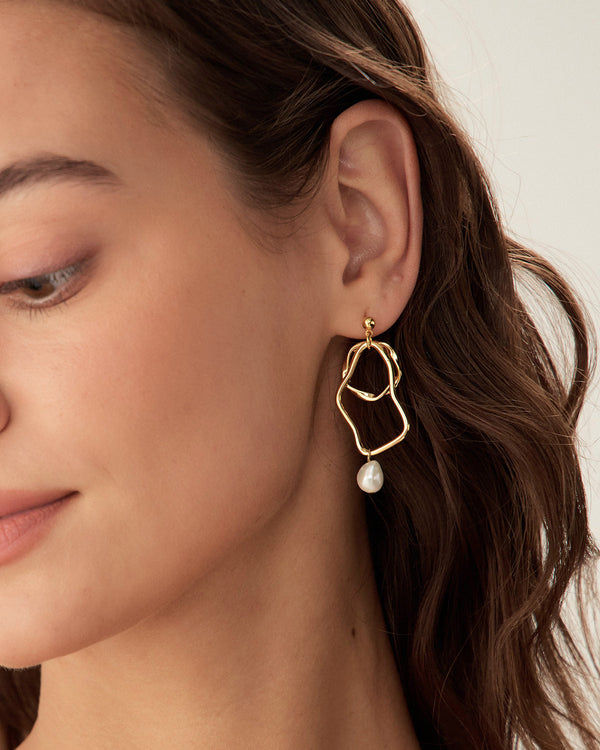 Metal Pearl Earrings